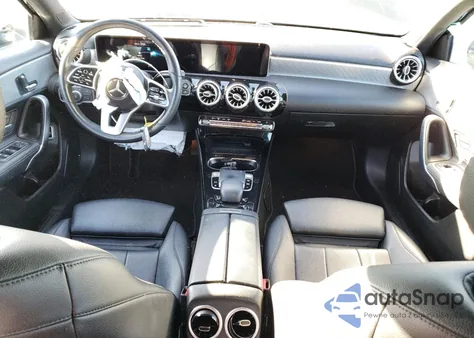 2019 Mercedes-Benz A 220 z USA, uszkodzony, nr VIN WDD3G4EB5KW002004